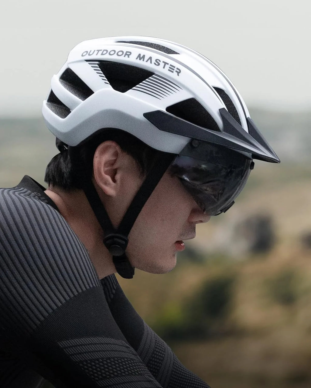 Bike Helmet with UV400 Goggles Visor