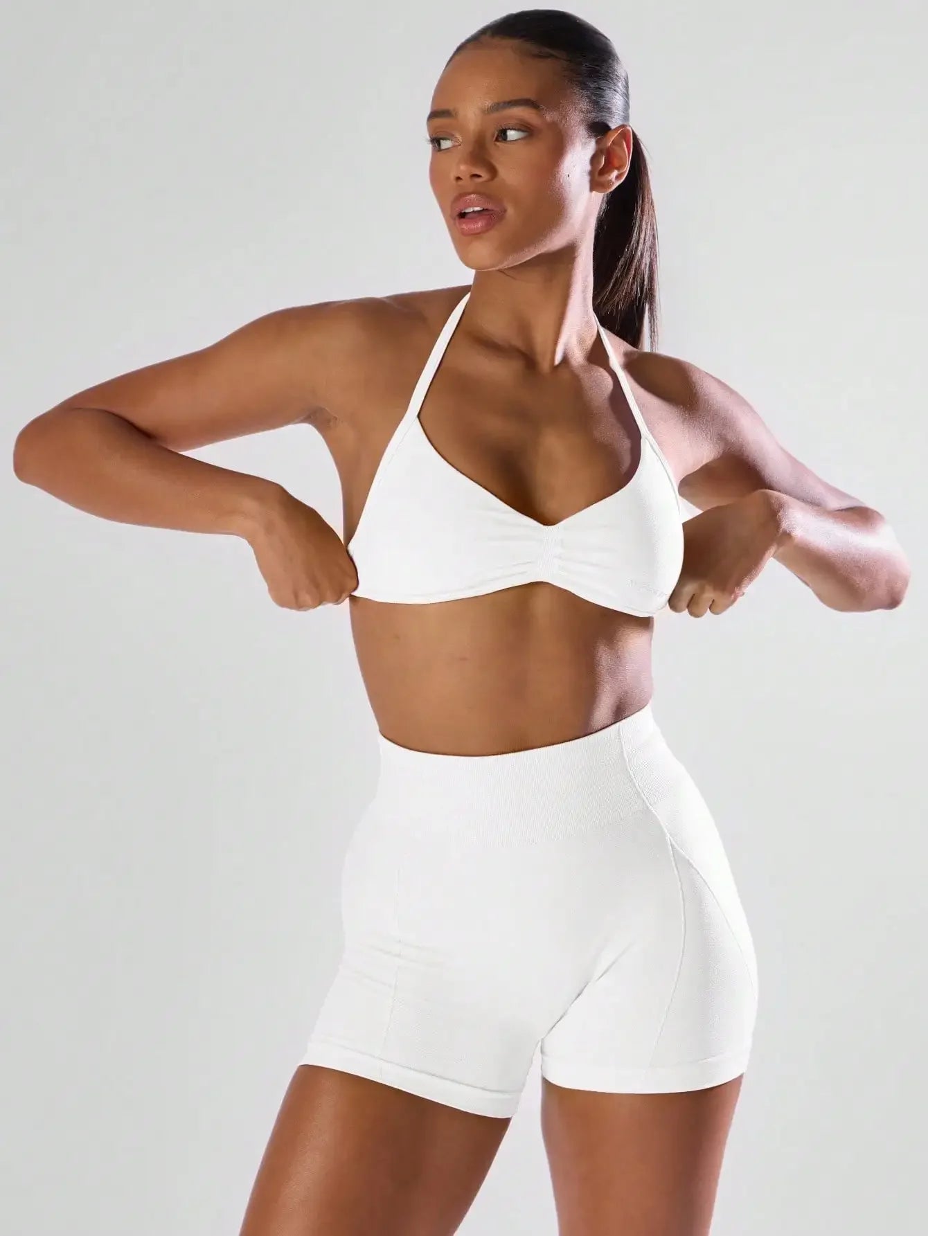 Sport Fitted Sports Bra Open Back l