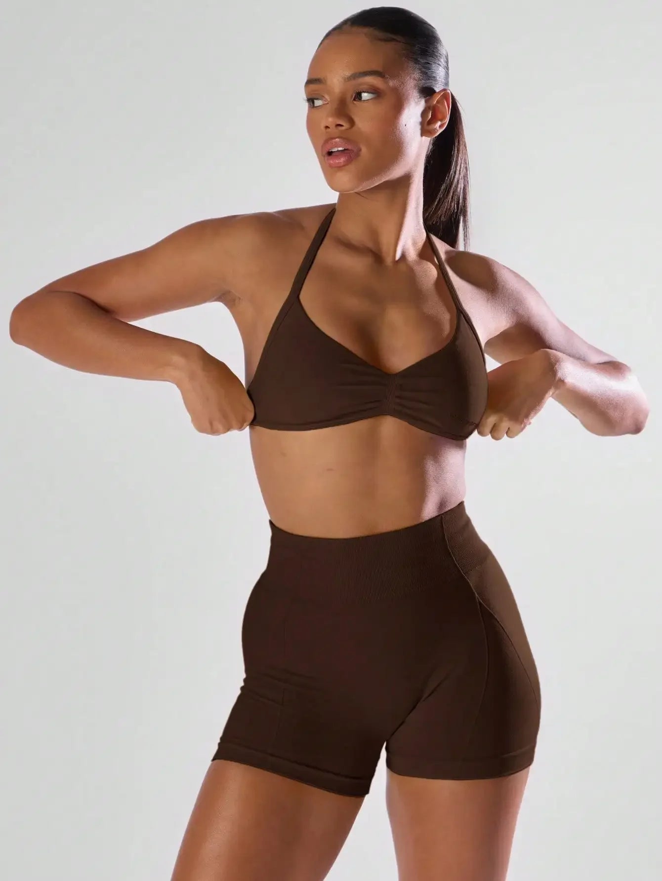 Sport Fitted Sports Bra Open Back l