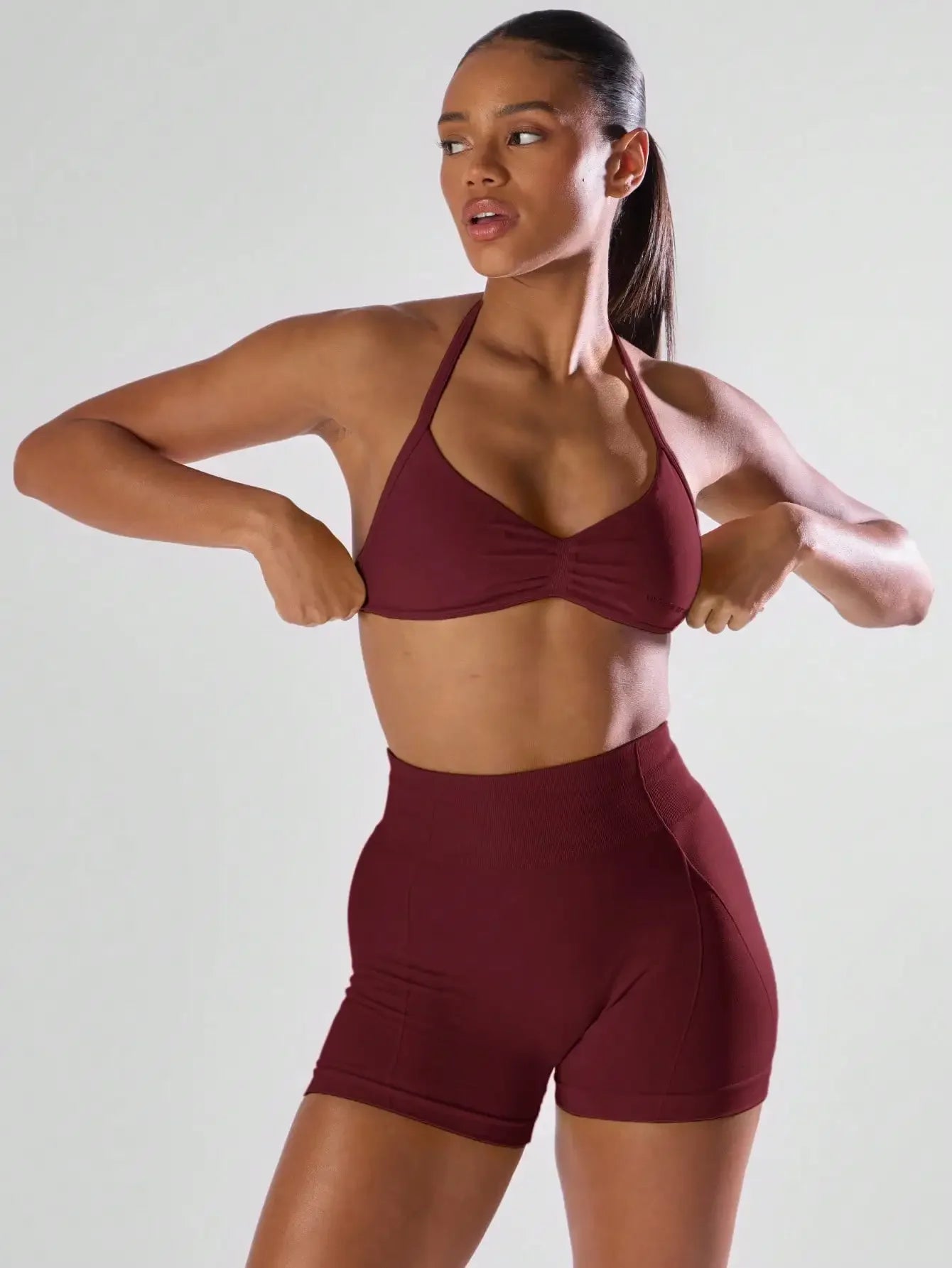 Sport Fitted Sports Bra Open Back l