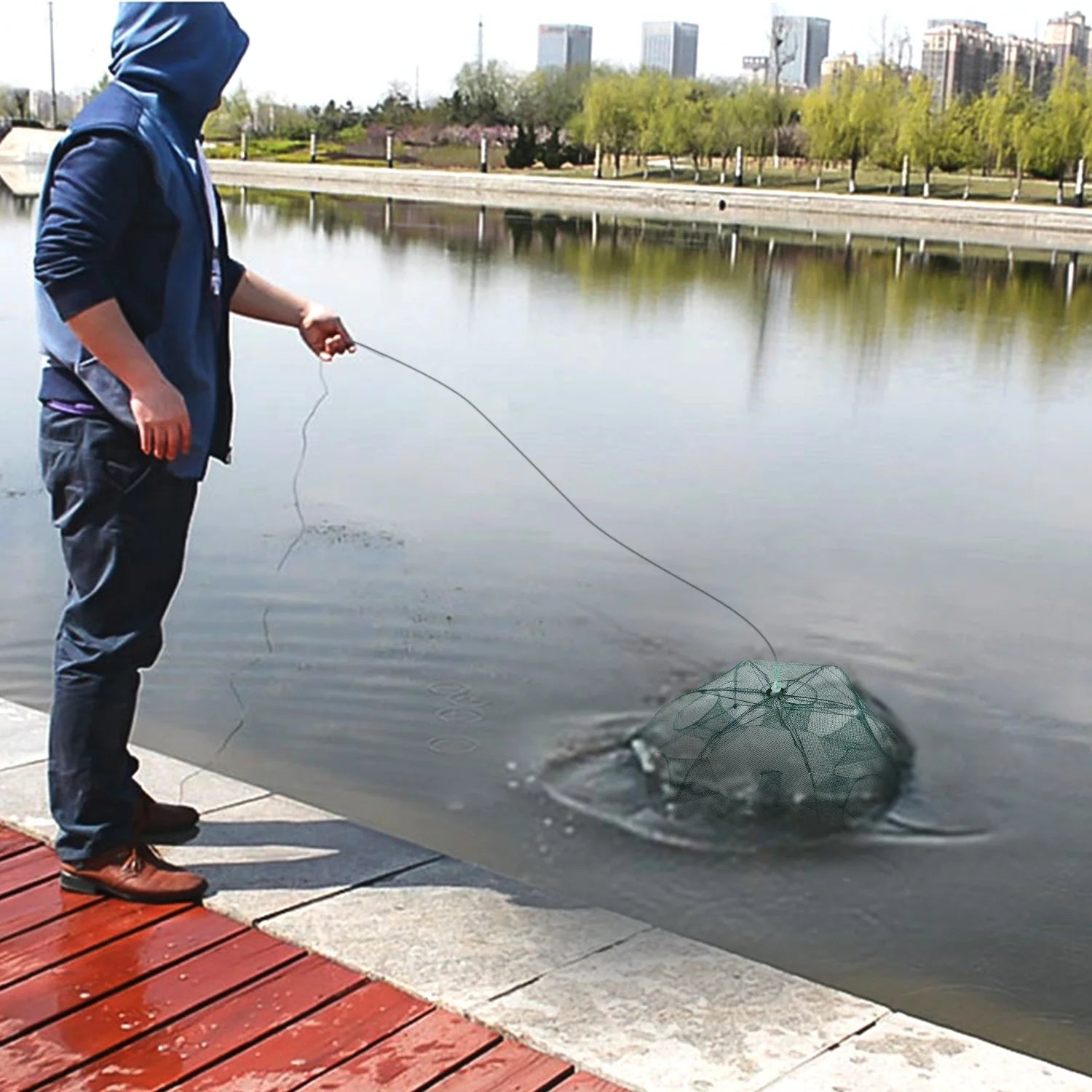 Foldable Fishing Trap Net 6 Holes