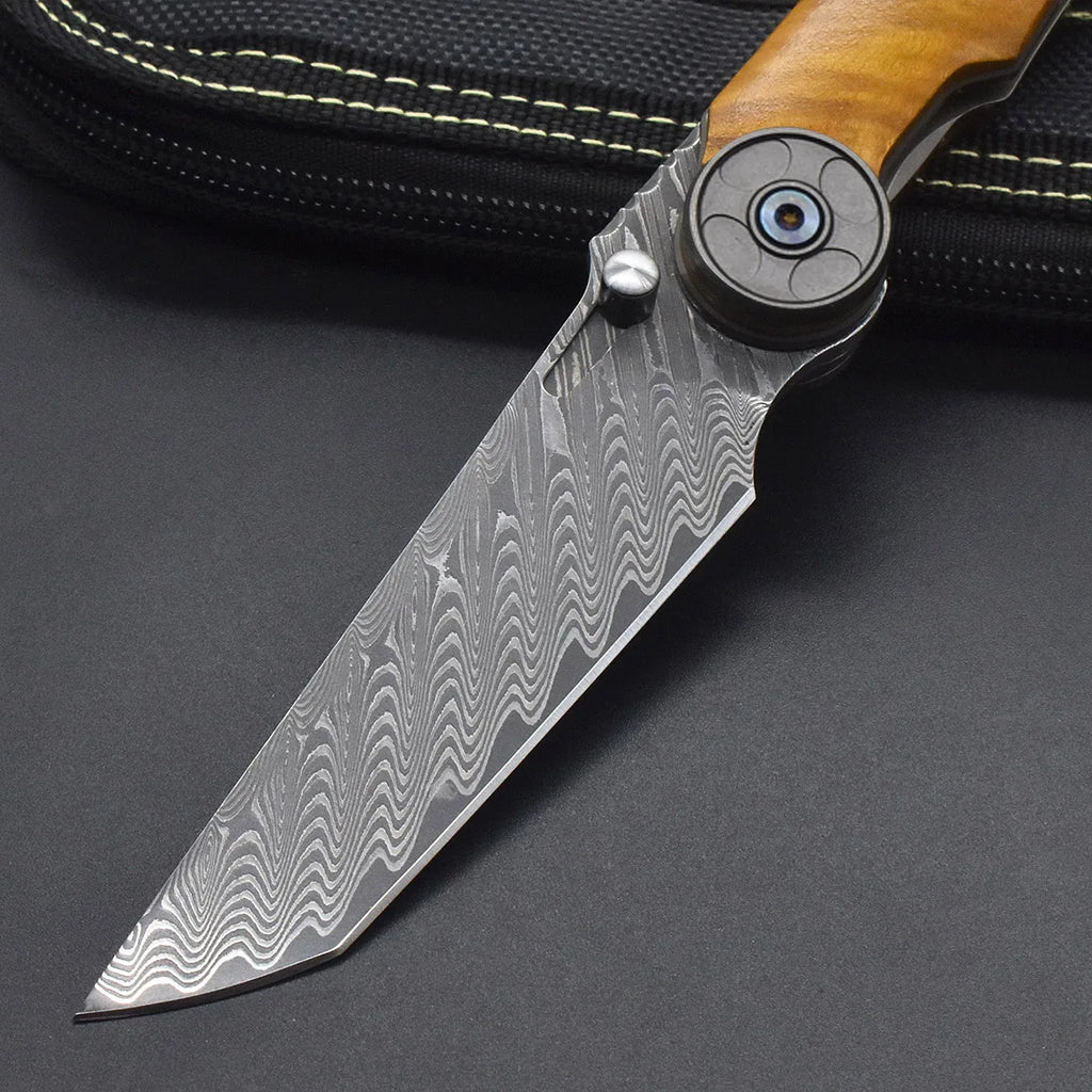 Damascus Steel Camphor Wood Handle Knife