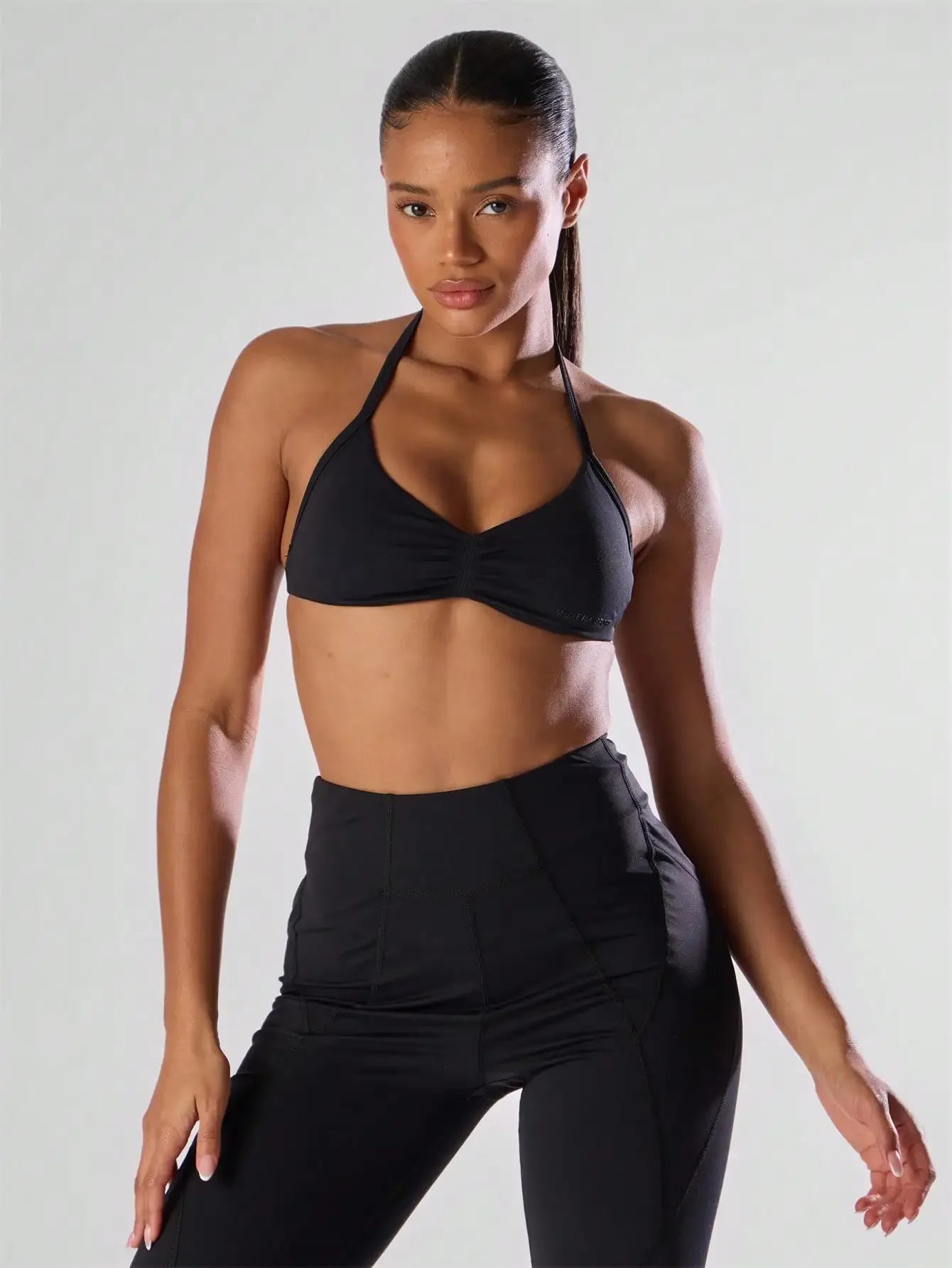 Sport Fitted Sports Bra Open Back l