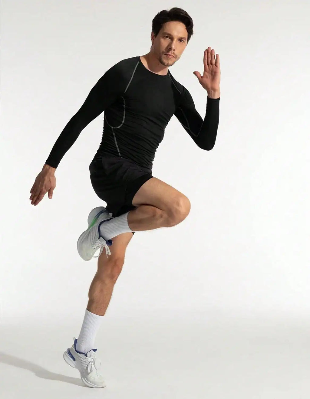 Men's Moisture-Wicking Cushioned Crew Sock