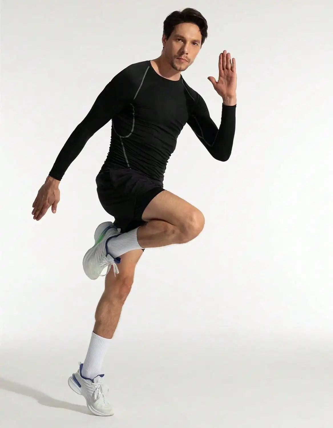 Men's Moisture-Wicking Cushioned Crew Sock